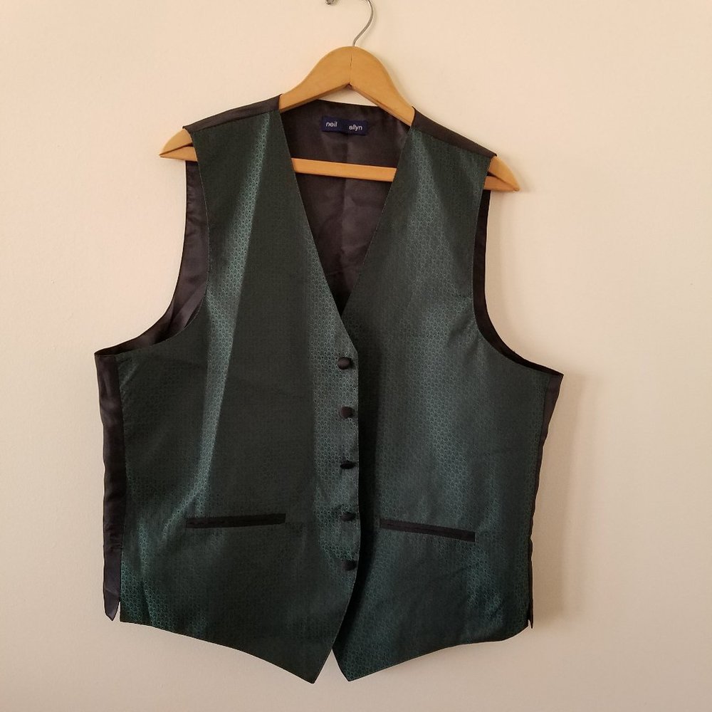 Neil Allyn Green Vest Size L